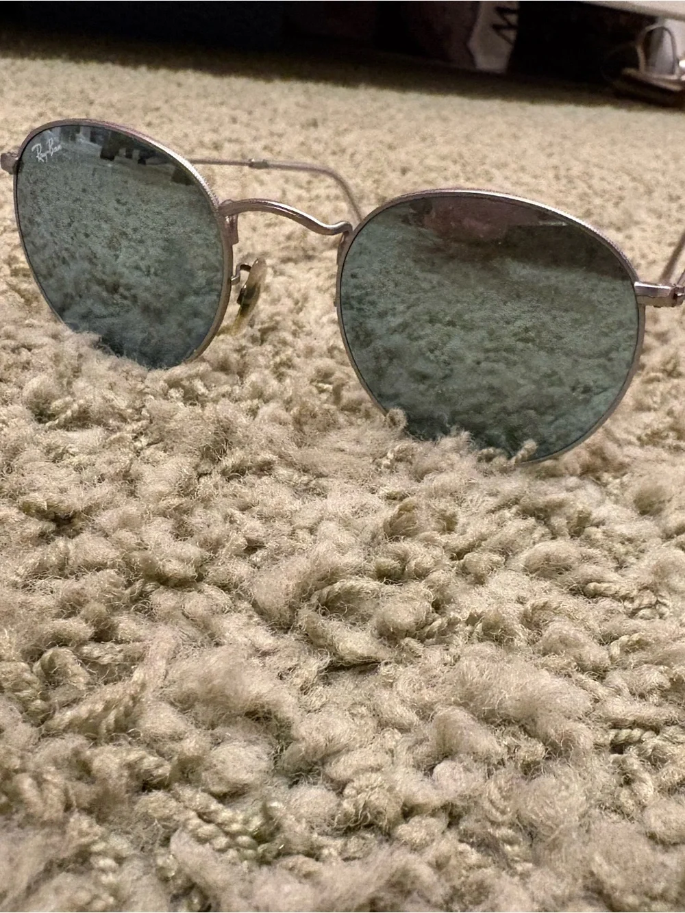 Women's Ray Ban Round Silver Mirror Lens Sunglasses